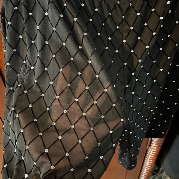 Mesh Short and Crop Top Set with sparkle detail - Picture 4 of 4